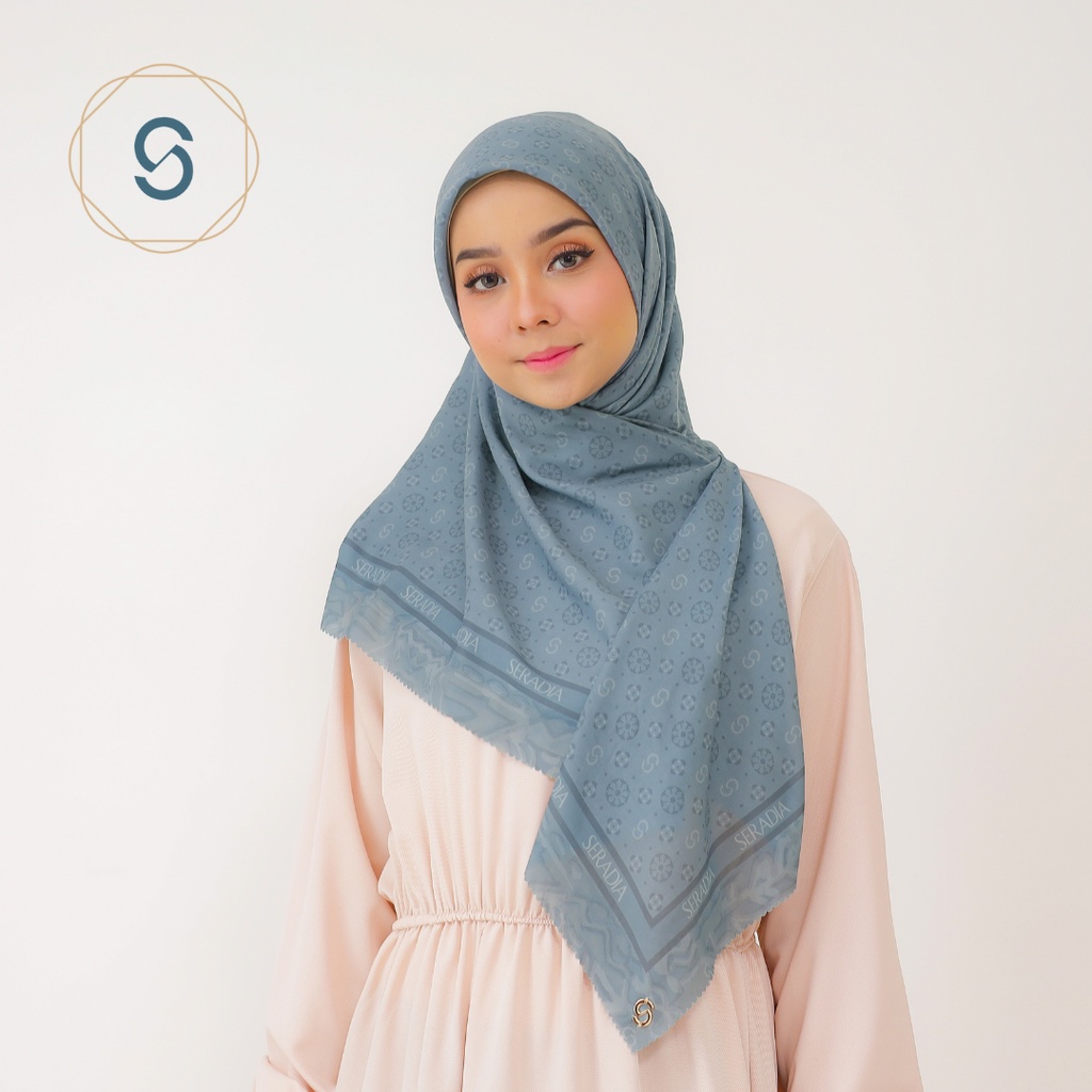 Seradia Hijab Segi Empat Monogram 2.0-Matisse
