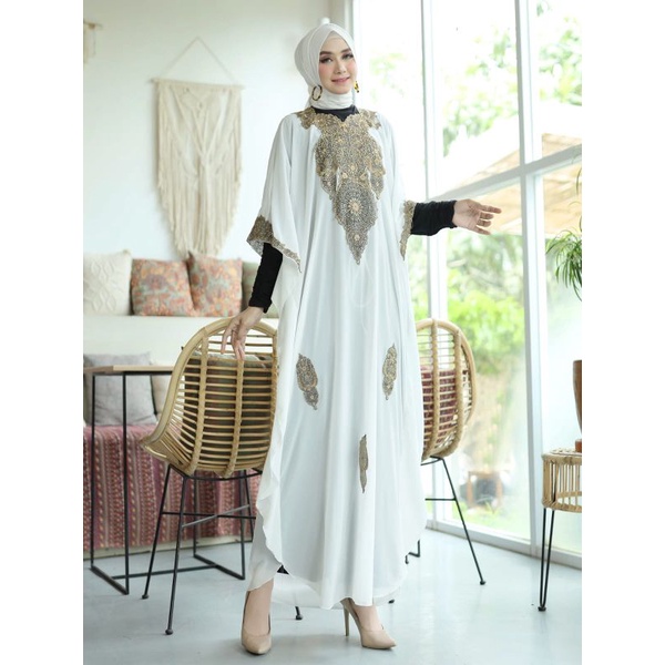Gamis syari Luna maya