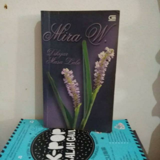 BUKU ORIGINAL DIKEJAR MASA LALU