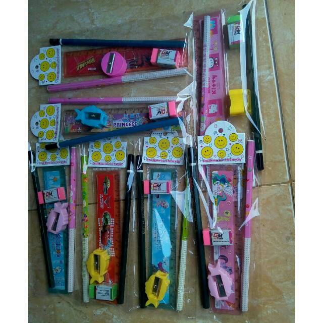 

1 paket alat tulis anak lengkap 5 in 1