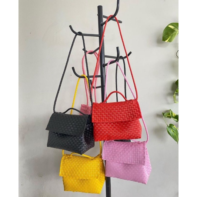 (TANPA ACCESORIES) READY Long Strap Flip Bag  Tas Jali Tas Jaly Tas Anyaman Plastik Premium