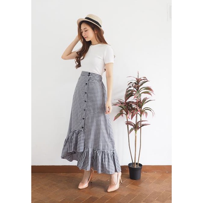 ROK MAXI  MAXI PLAID RUFFLE SKIRT ROK PANJANG MOTIF SQUARE ZARA SKIRT HIJAB  IWAZAH OFFICE