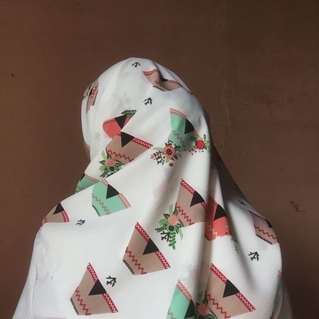 

White piramida