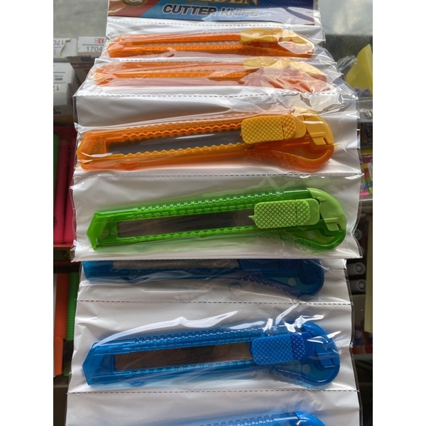 

Pisau Cutter Renteng