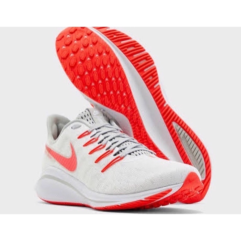 NIKE AIR ZOOM VOMERO 14