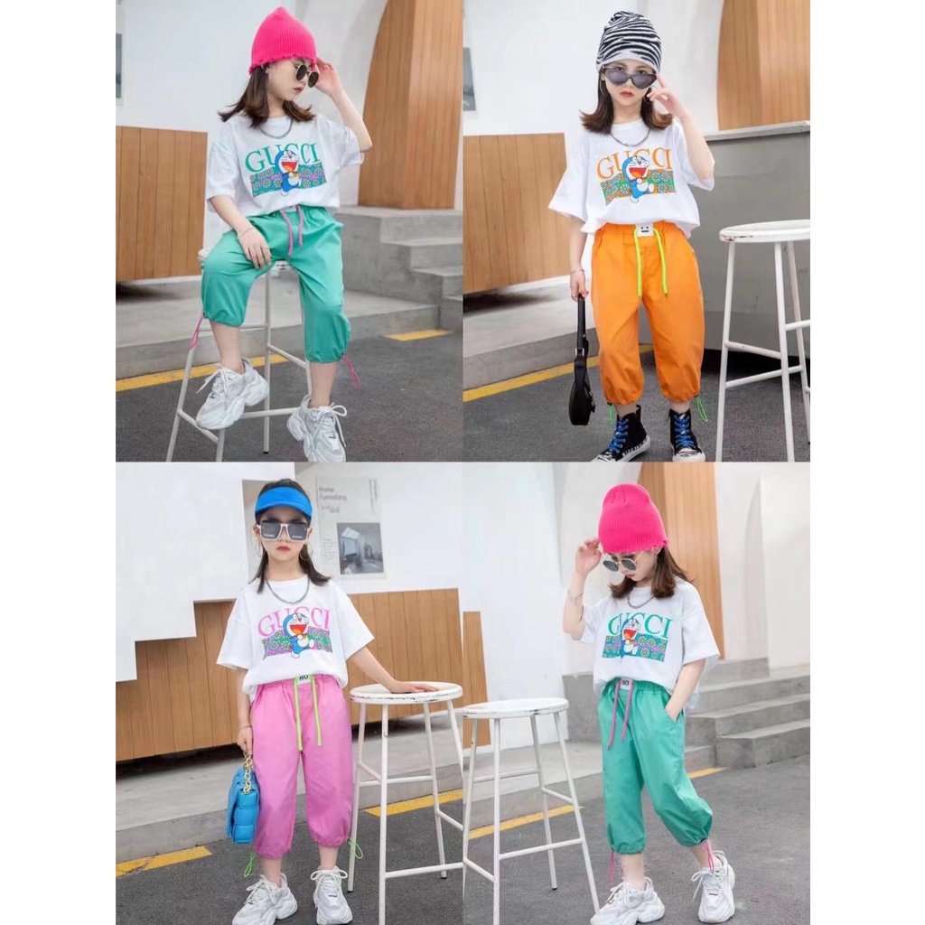 SETELAN BAJU CELANA ANAK CEWEK PEREMPUAN DORAEMON GUCCI BRANDED IMPOR PREMIUM UMUR 7-12 TAHUN