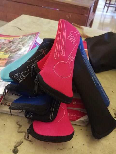 Peralatan Makan Travel Set Pouch -  Sendok Garpu Sumpit Travel