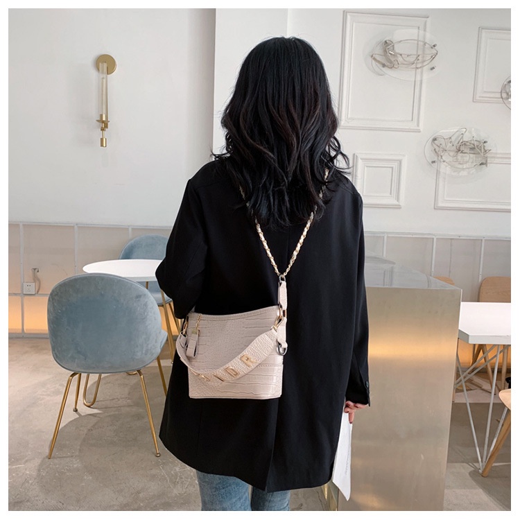 Tas Selempang Wanita Import CR7007 LT1670 B9170 BQ2641 EL5001 Sling Bag Tas Fashion Jakarta