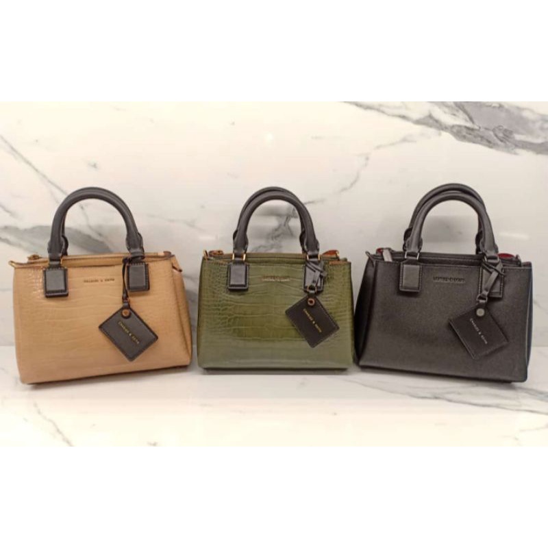 Tas Wanita Hand Bag atau Sling Bag Charles & Keith Original store motif croco