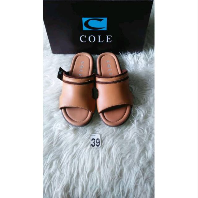 Sandal Pria / Cowok merek Cole ori
Size 39