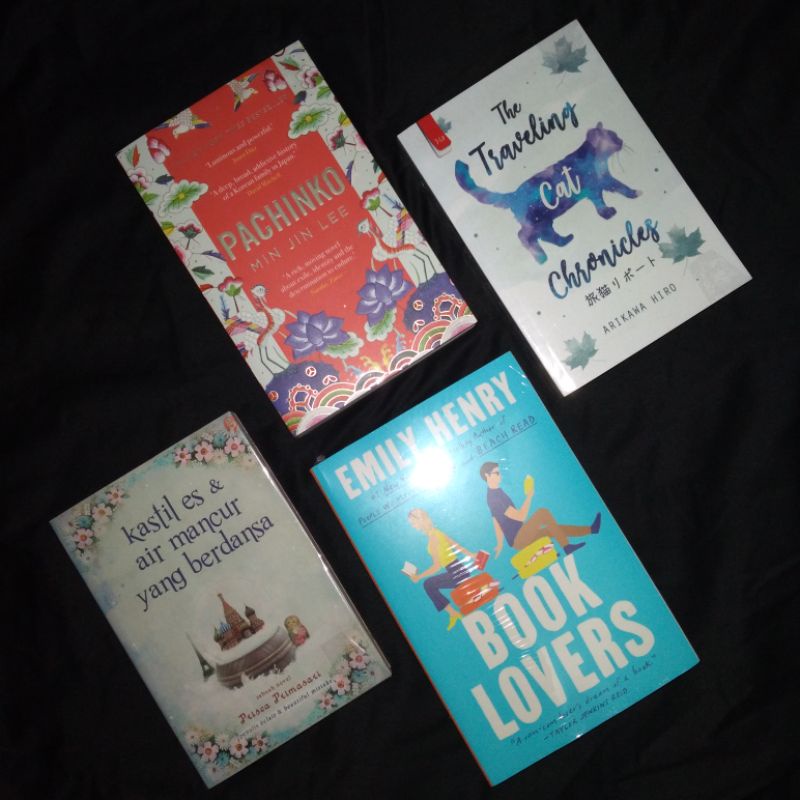 Kastil Es & Air Mancur