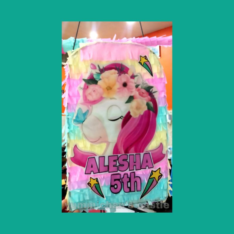 

Pinata unicorn