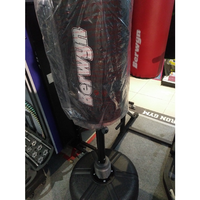 Berwyn Black Adjustable Punching Bag