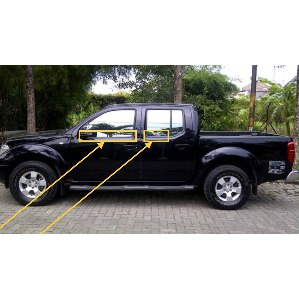 Waterstrip Nissan Navara D40