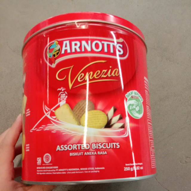 

Arnotts venezia assorted biscuit kaleng 250 gr