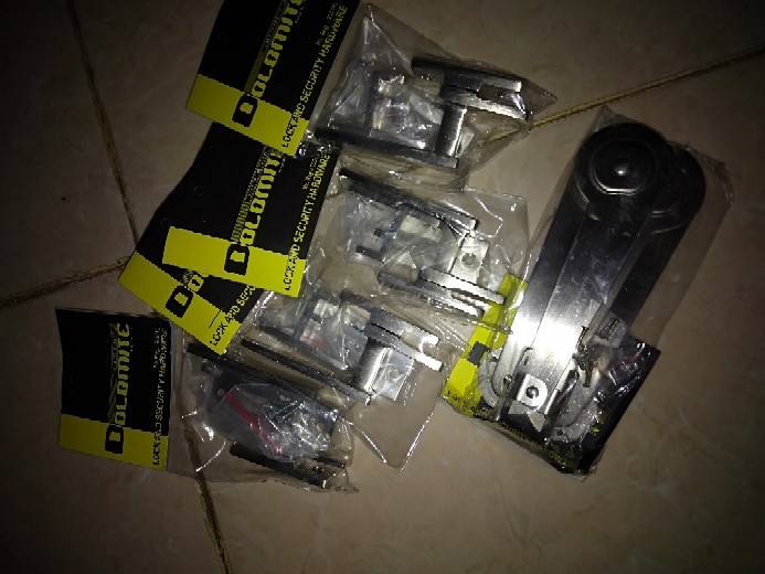 Rambuncis Jendela Minimalis/kunci Jendela/slot Jendela