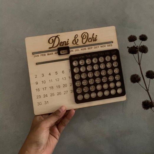 

Kalender abadi plywood / perpetual calendar plywood / kalender aestetic
