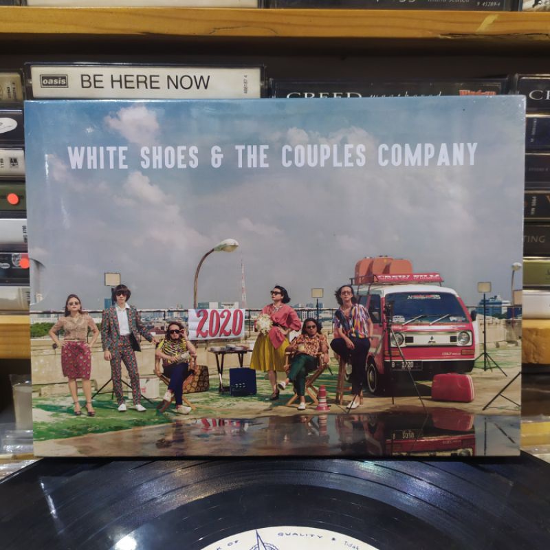 CD White Shoes & The Couples Company 2020