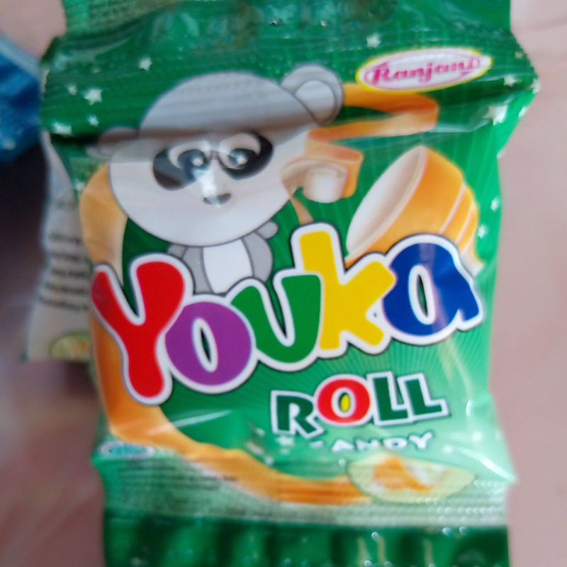 Youka Roll Candy - 1 Pack Isi 20 Pcs By Crr