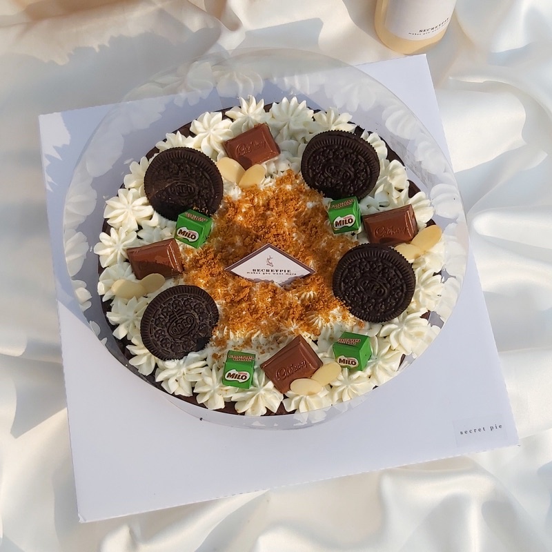 

BROWNIES CAKE BY SCRTPIE.ID