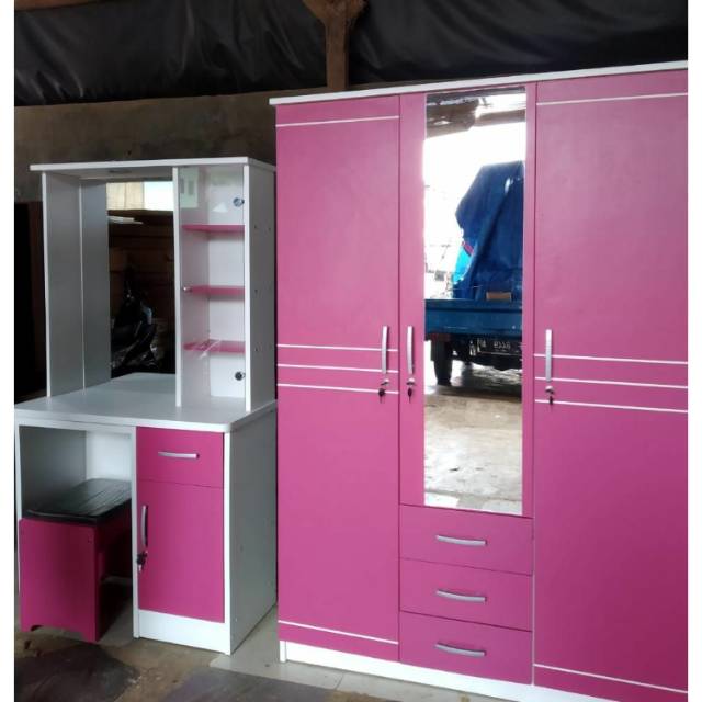 PAKET LEMARI DAN MEJA RIAS MEWAH