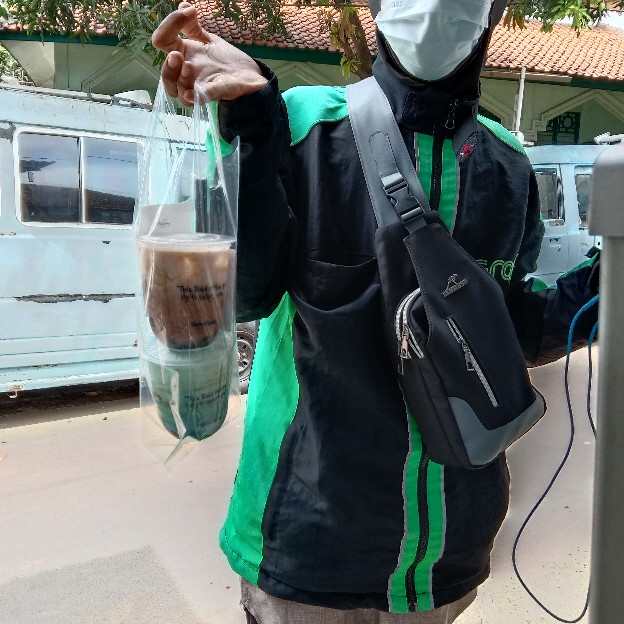 Kantong Kresek  Take Away / Plastik 2 Cup Diamond