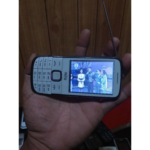 Handphone Mito 281 Hp TV (Bekas)