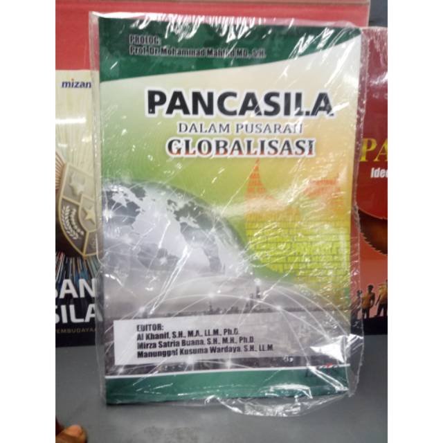 Buku pancasila dalam pusaran globalisasi