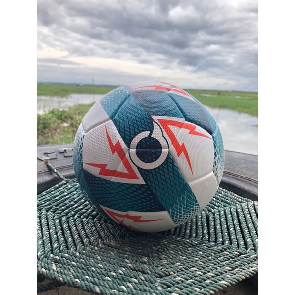 Bola Futsal ortuseight size 4