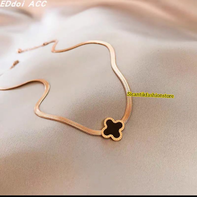 Kalung Titanium Model Korea Pipih Liontin LVV Terbaru  Warna gold Rose Gold Wanita Terlaris anti karat tidak luntur Perhiasan wanita mewah bagus mewah