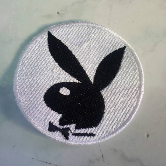 Emblem patch bordir playboy