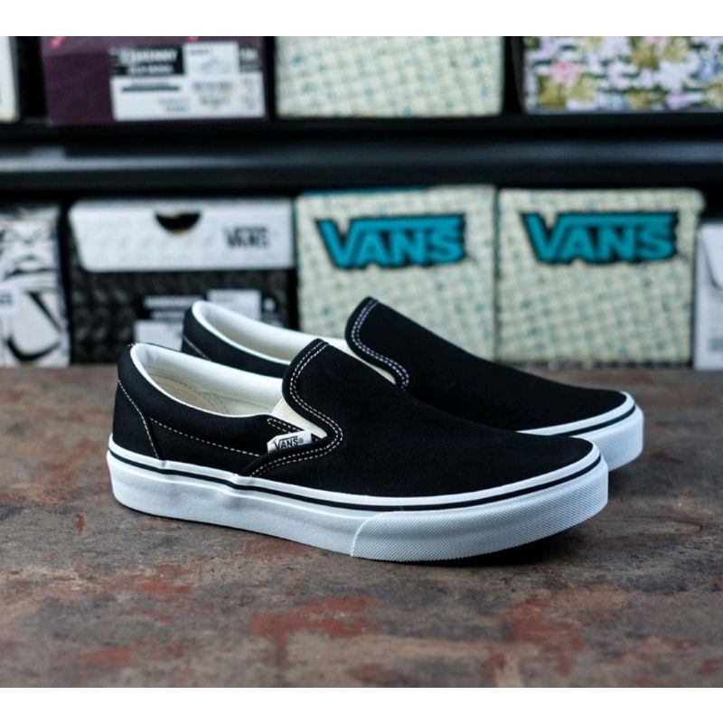 SEPATU VANS SLIP ON BLACK WHITE FULL BLACK HITAM POLOS WHITE PUTIH OLDSKOOL ERA SK8