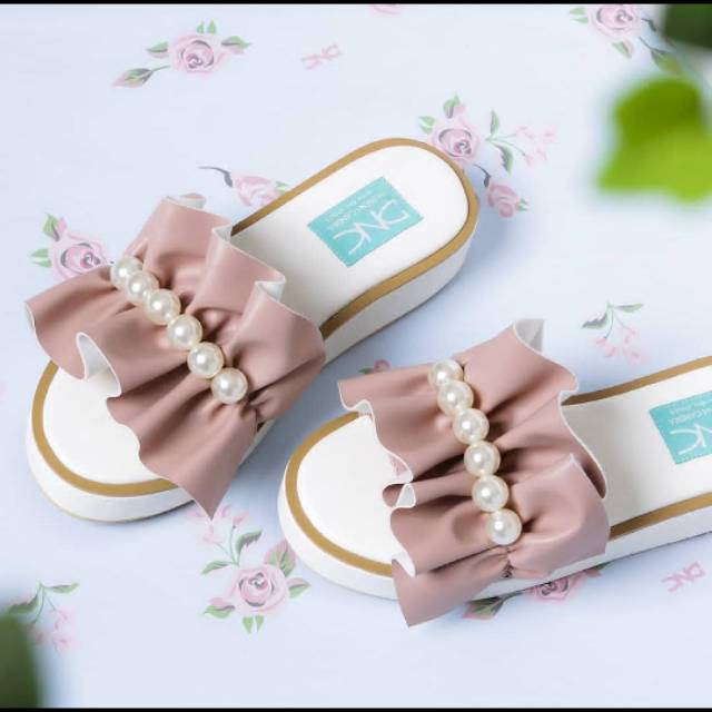 2 pasang Sandal diamond flatform DNC Shoes sz 37