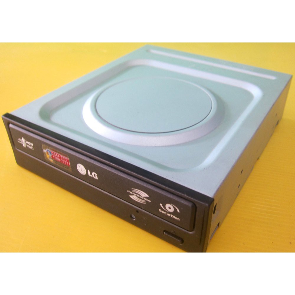 DVD Rom untuk Komputer + kabel sata