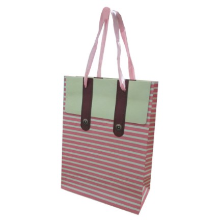 

Paper Bag Ukuran 18x24x8.5 / Goodie Bag / Tas Kertas 9260