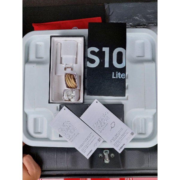 Kelengkapan Dus Samsung S10 Lite