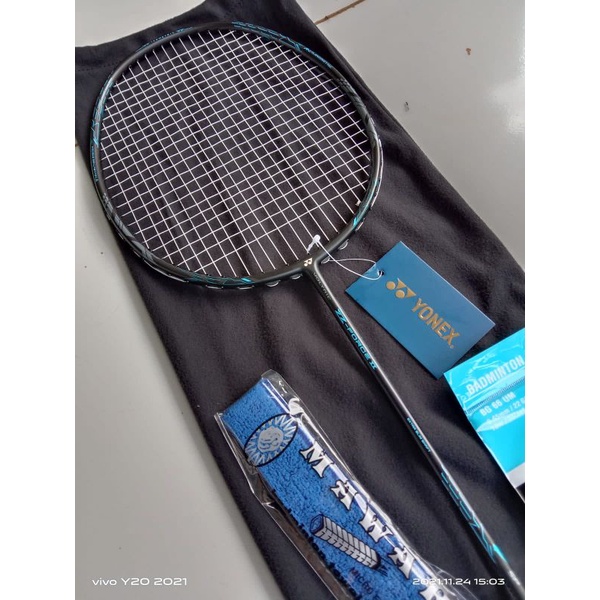 RAKET YONEX VOLTRIC Z FORCE