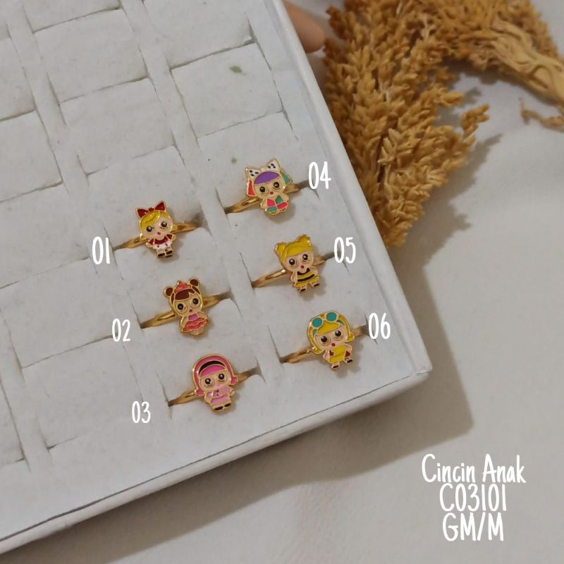 Cincin Anak Meilyn motif Karakter Perempuan warna Gold C03101