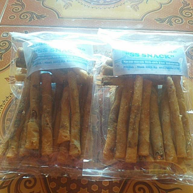 

Lumpia sale gula aren
