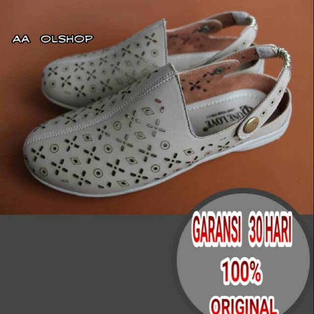 Terlaris Sepatu one love///sepatu laser