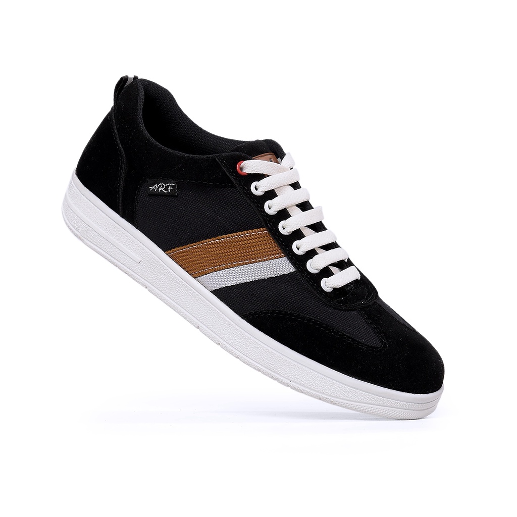 Wilson Black - Sepatu Sneakers Pria Casual Kuliah Santai Unisex Original