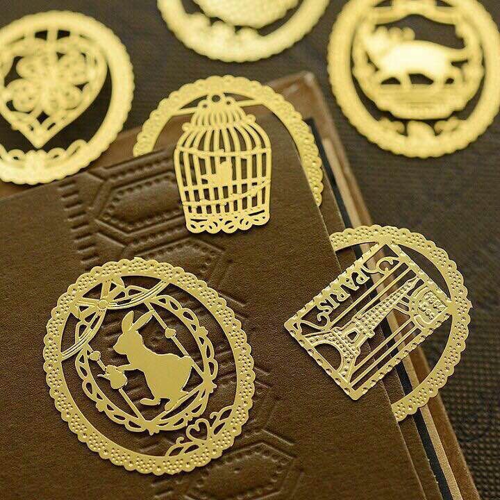 

Pembatas Buku / Bookmark Motif unik