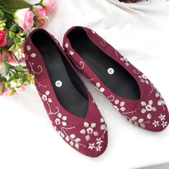 Sepatu Sulam Marun Etnik Motif Bunga Pojok Size 36 42 Shopee