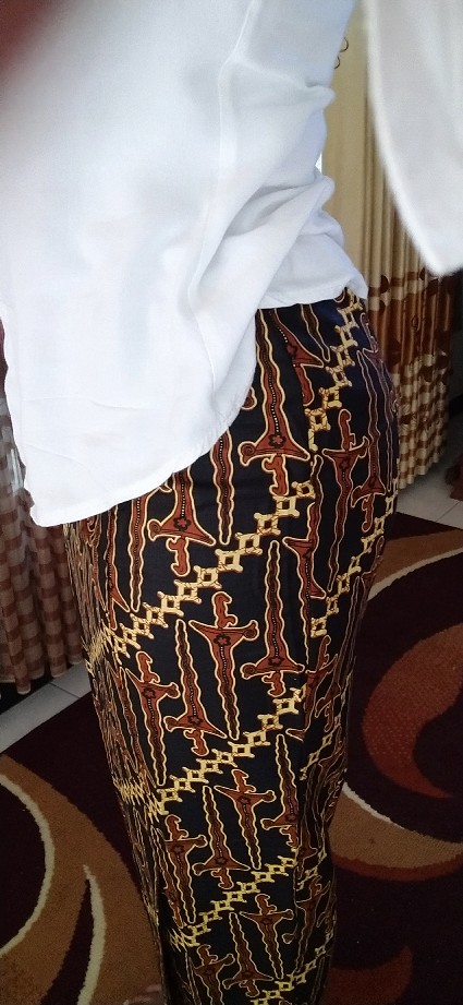 Rok Sepan Parang Keris Rok Wisuda Rok Batik Pekalongan