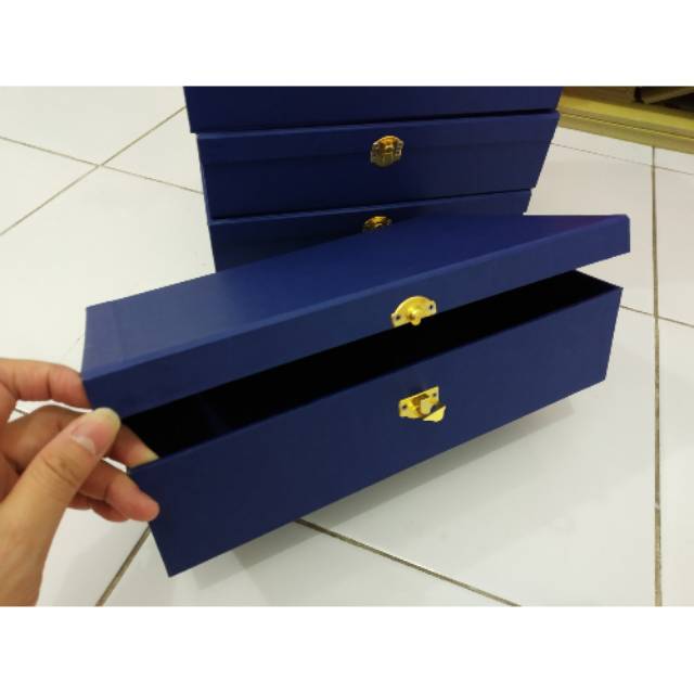 

Hardbox Blue for packing gift/souvenir, hampers, etc