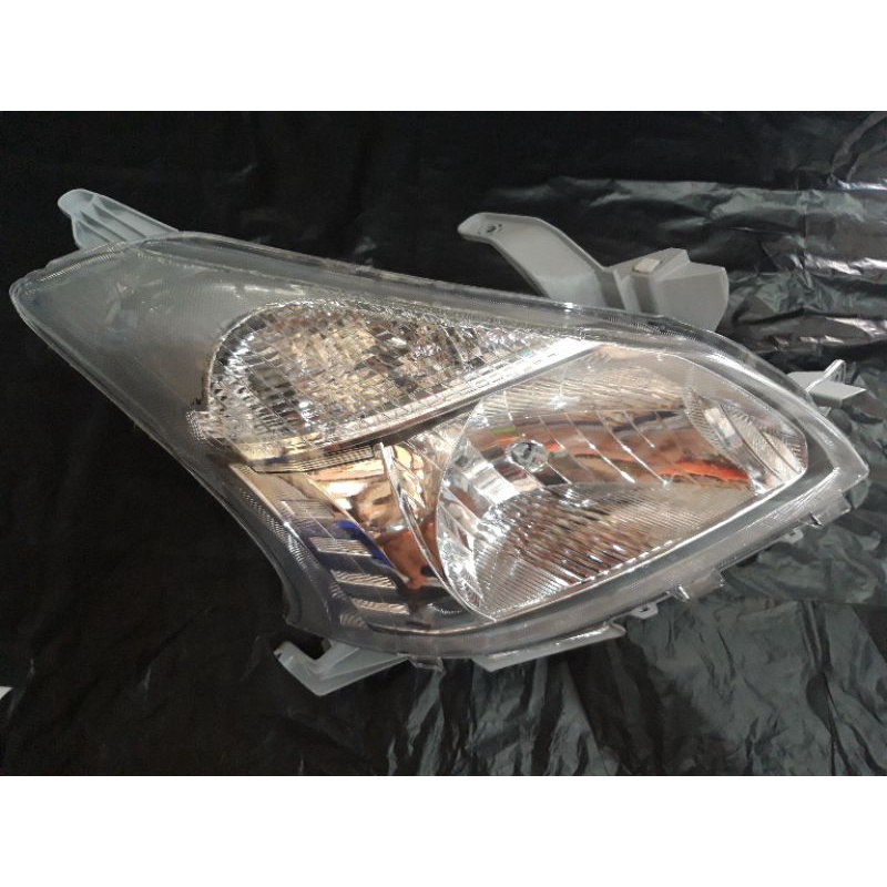 Lampu Depan Toyota Avanza Xenia 2012 2013 2014