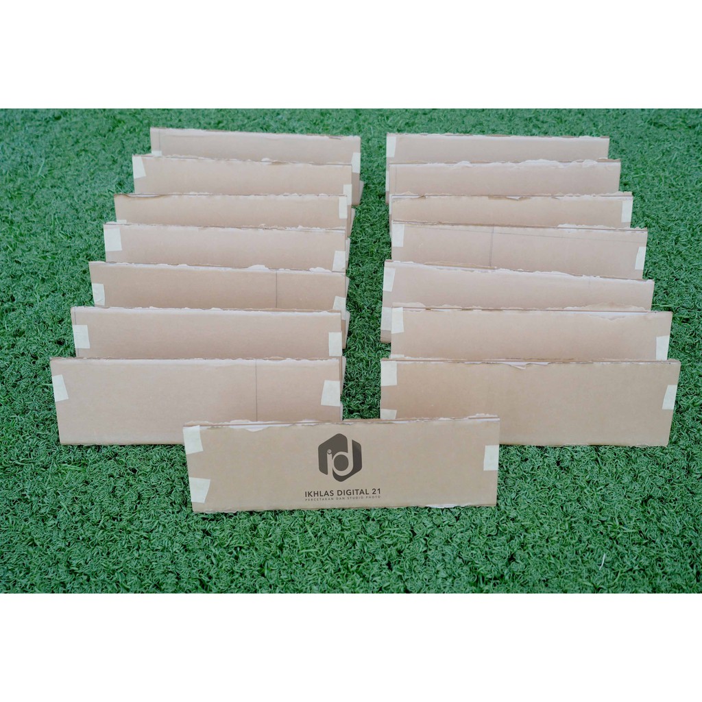 

Acrylic sign holder - Acrylic papan nama meja 25 x 8cm