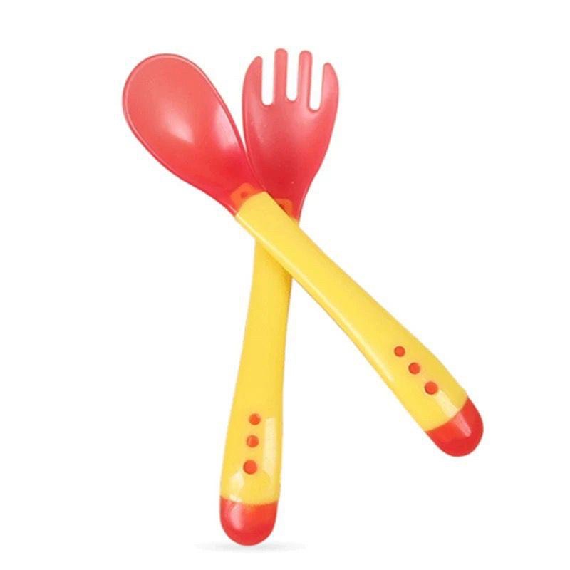 SENDOK MAKAN BAYI SENSOR SUHU PANAS / SENDOK GARPU BAYI SILIKON / SENDOK MPASI BAYI / PERALATAN MAKAN BAYI JRW0127