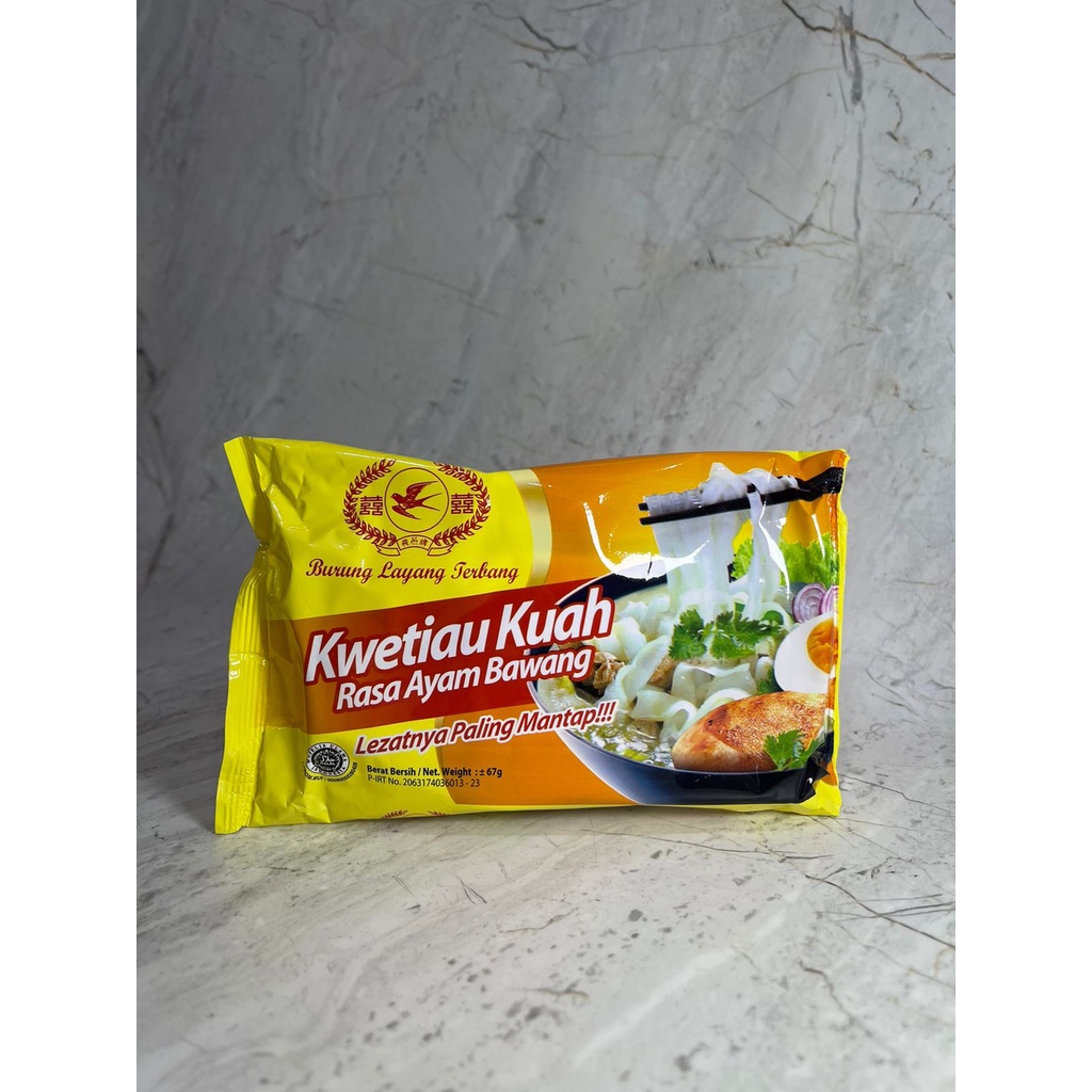 

BLT kwetiau kuah cap Burung Layang Terbang/ Sop Kwetiau/ Kwetiau Kuah cap BLT
