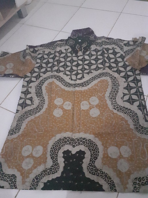 Radhit Kemeja Batik Pria Lengan Pendek Full Furing Bahan Katun Sragenan By Kanaya
